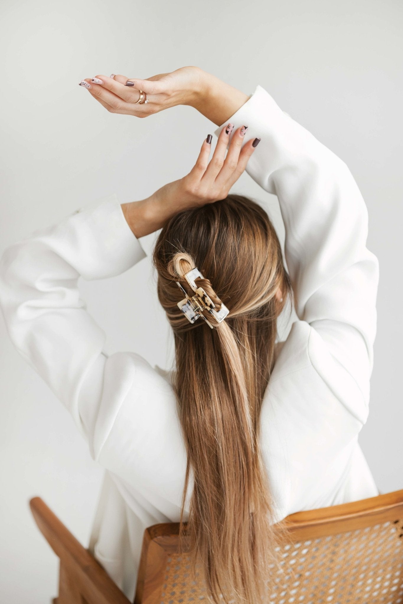 Nora plaukų segtukas - migdolų latė - Amitié