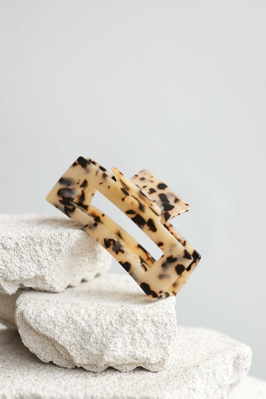 Nora plaukų segtukas - migdolų latė (L dydis) - Amitié