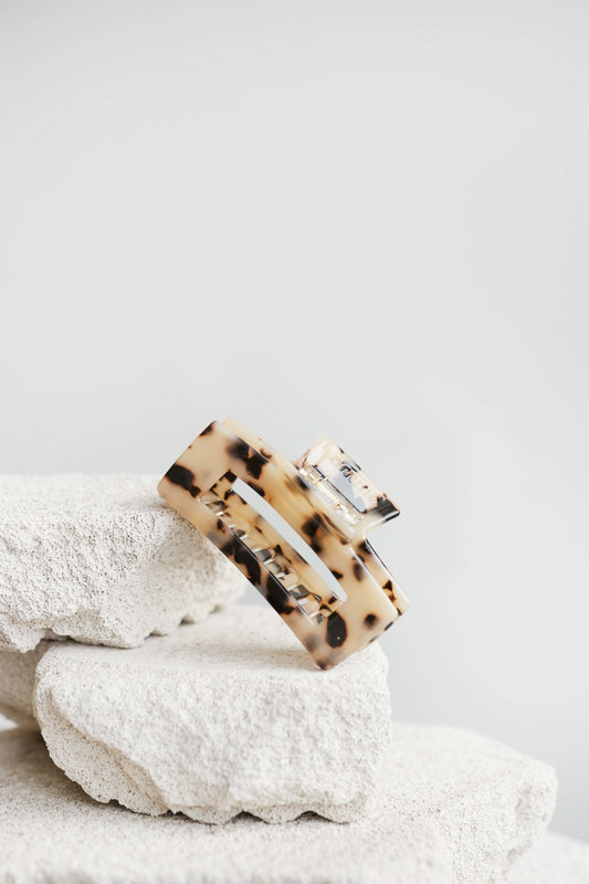 Nora plaukų segtukas - migdolų latė (M dydis) - Amitié